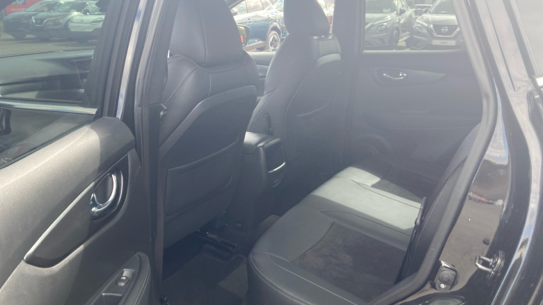 Nissan Qashqai 1.3 DiG-T N-Tec 5dr Petrol Hatchback